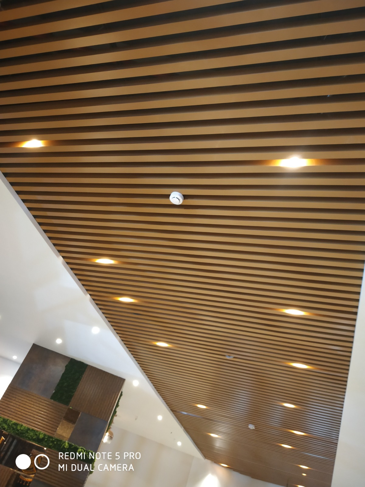 Baffle Metal Ceiling 08