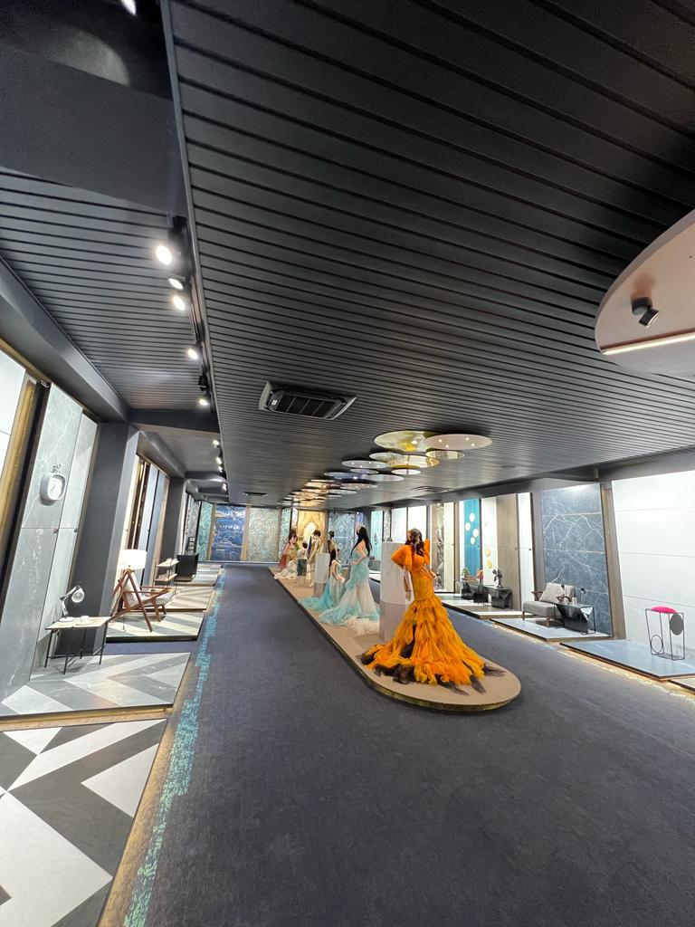 Luxury Commercial Ceiling